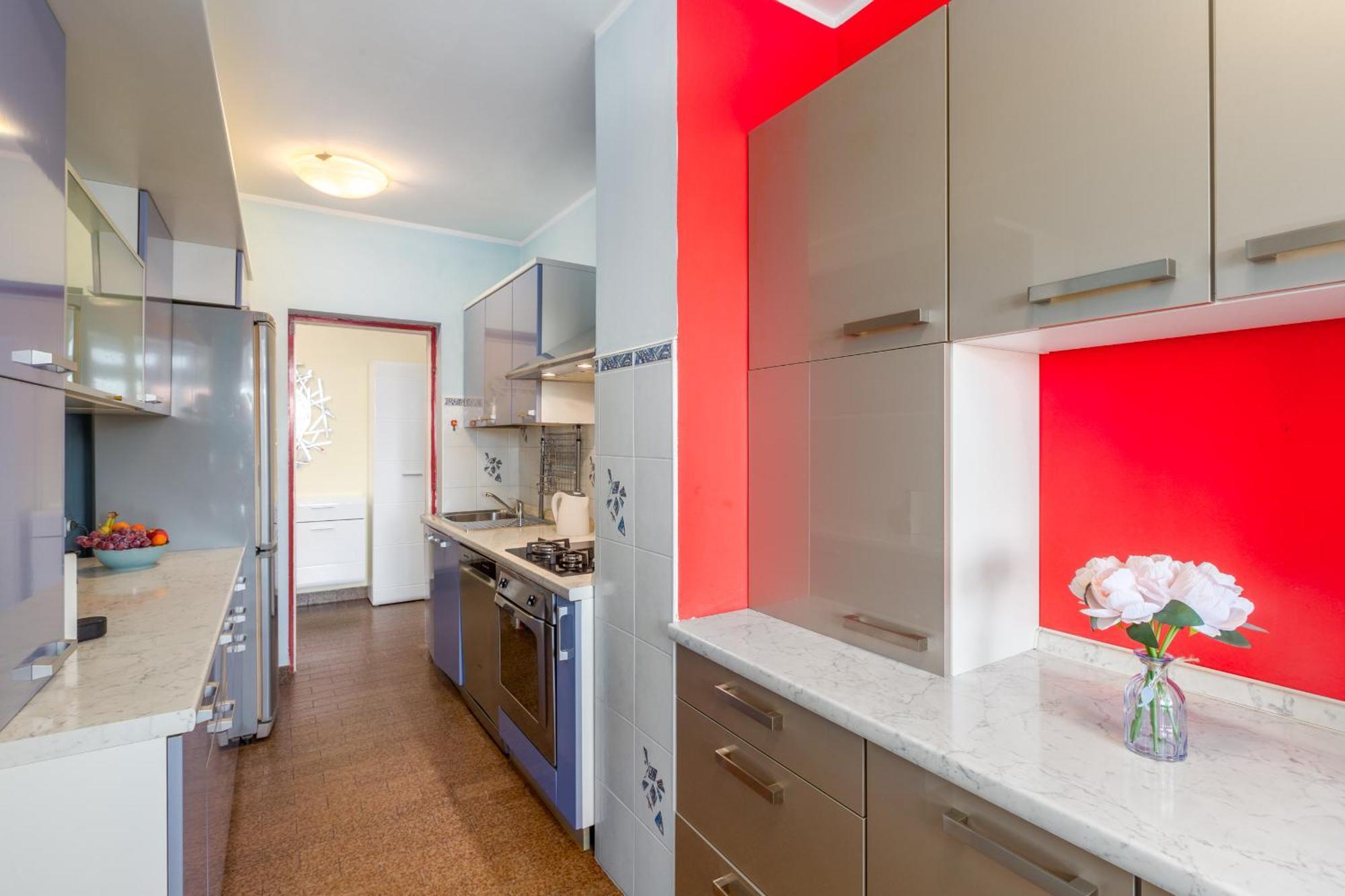 Seaview Apartment โรวีน ภายนอก รูปภาพ