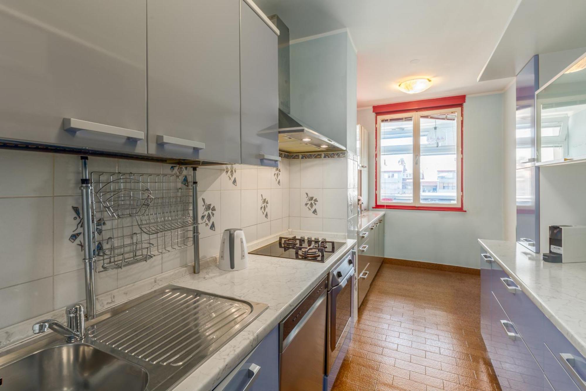 Seaview Apartment โรวีน ภายนอก รูปภาพ